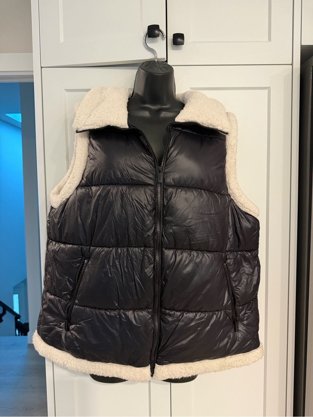 Calvin Klein Black Puffer Vest with Cream Sherpa Trim